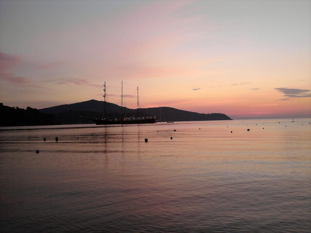 Albergo Romana Capoliveri  Εξωτερικό φωτογραφία